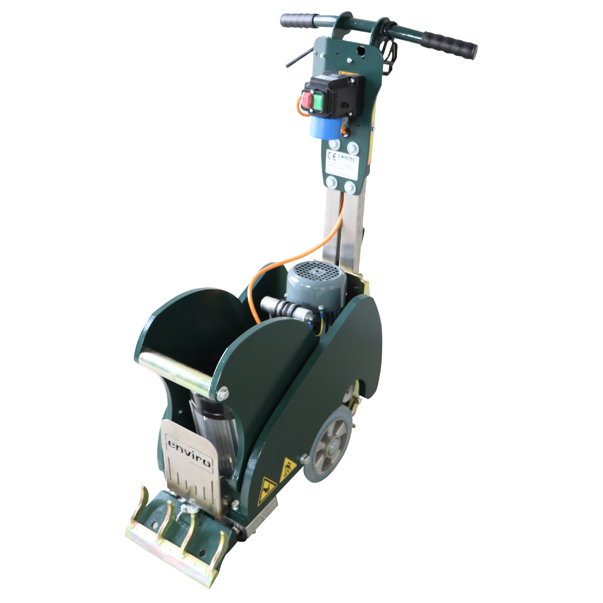Eine grüne Maschinenanwendung zum Schneiden von Belägen. Sie hat ein vorderes Schneidwerkzeug und zwei Räder zur Mobilität. An der Oberseite befinden sich Griffe und Bedienelemente. Die Maschine ist für den Einsatz in der Bau- oder Landschaftsgestaltung konzipiert.