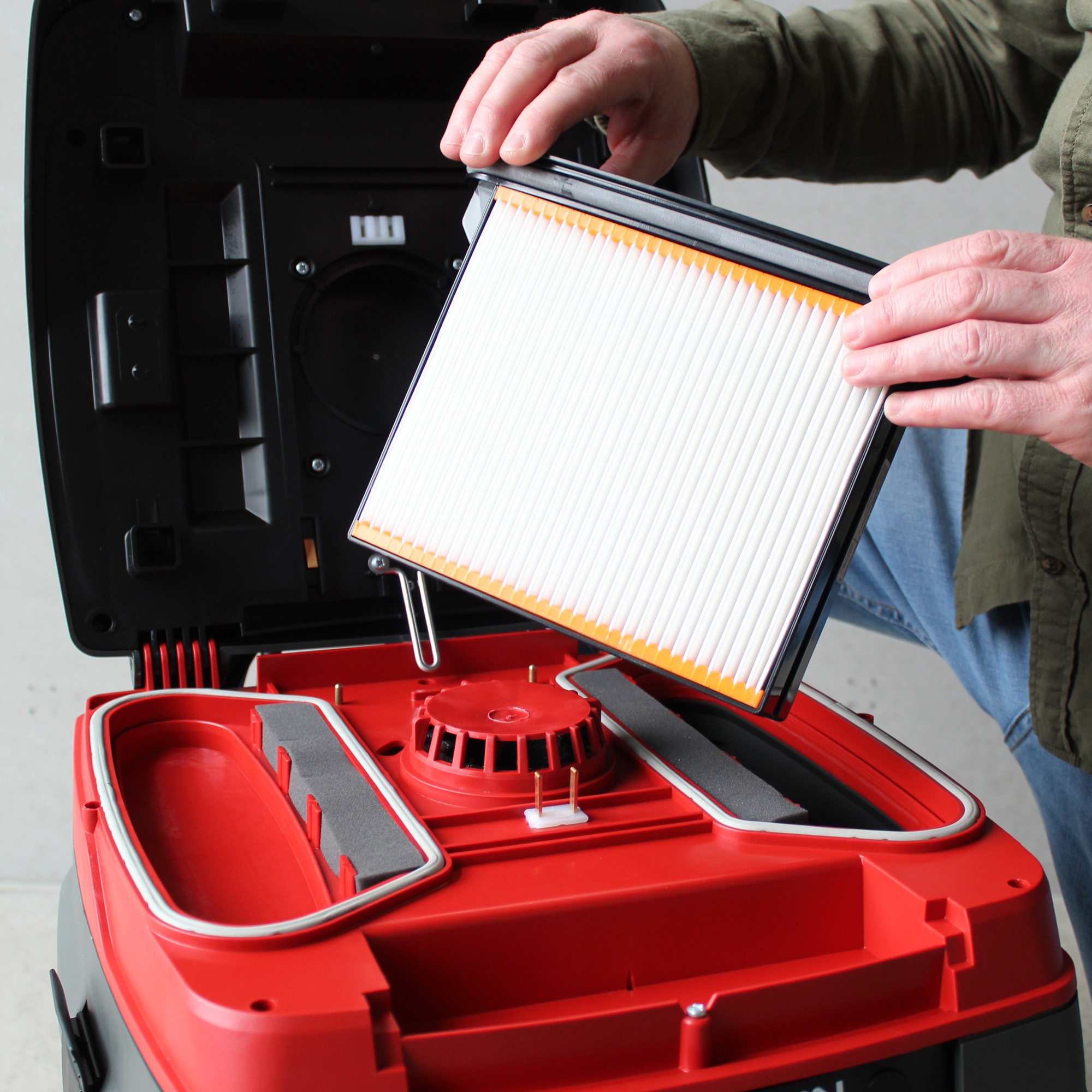 Filterwechsel am ISC Guardian Cleaner H+